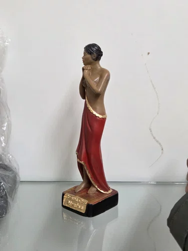 Pomba Gira Menina de 20cm