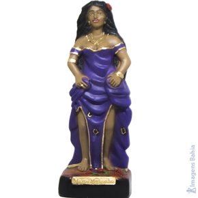 Imagem de Maria Mulambo rica roupa roxa de 40cm